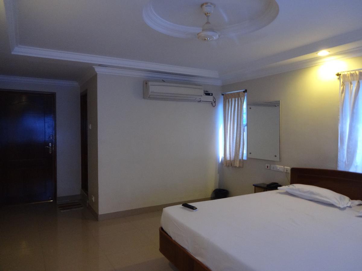 Hotel Susee Park Tiruchirappalli Exterior foto