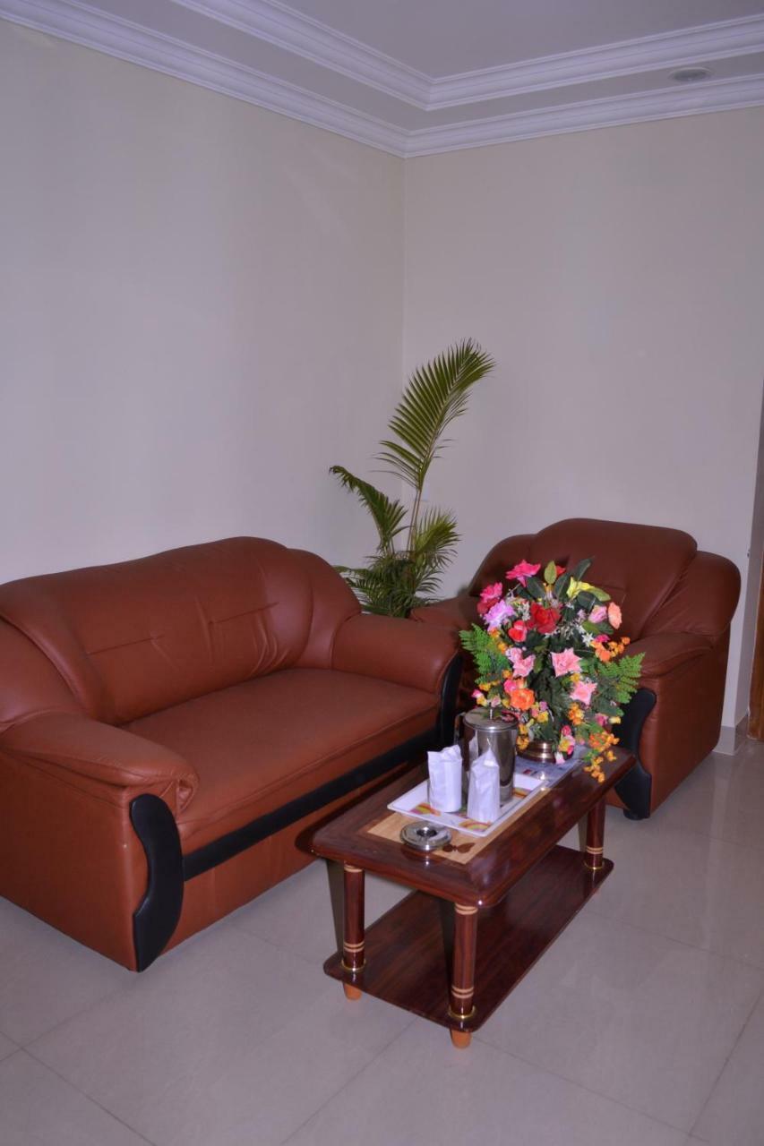 Hotel Susee Park Tiruchirappalli Exterior foto